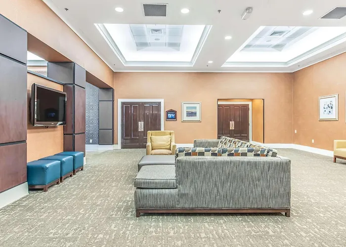 Doubletree By Hilton Columbus Hotel