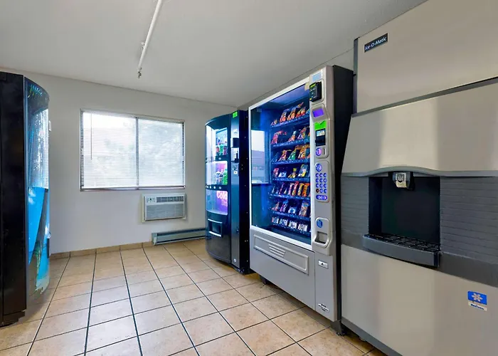 Motel 6-Oak Creek, Wi