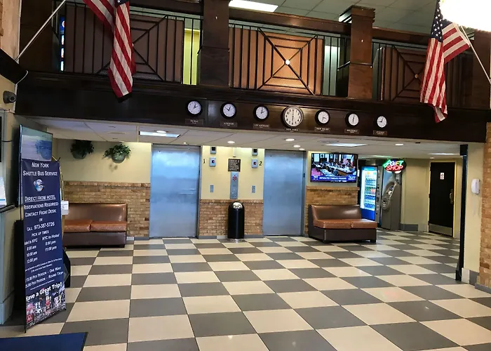 Howard Johnson By Wyndham Newark Airport