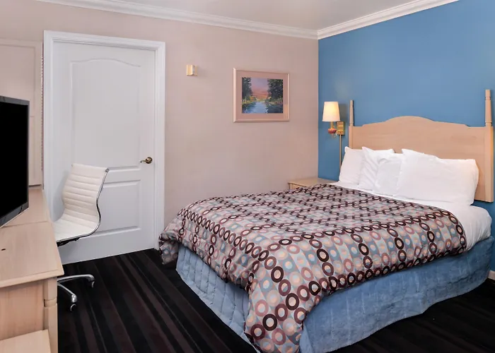 Napa Valley Hotel & Suites