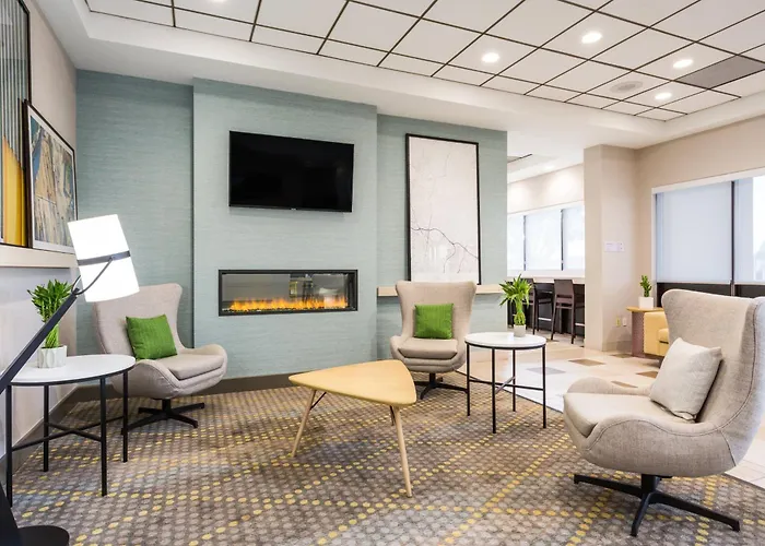 Timonium Hotels