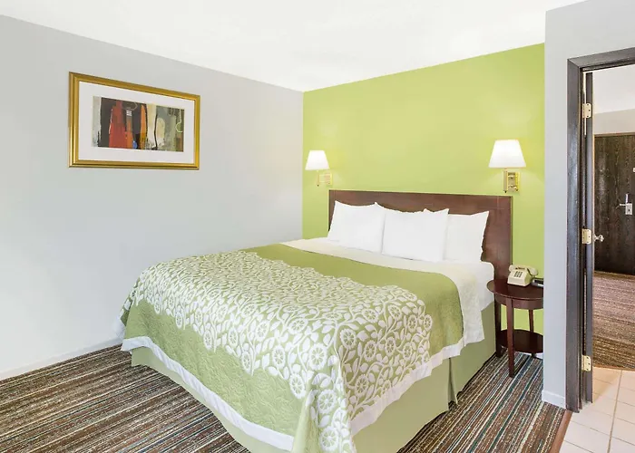 Days Inn By Wyndham York