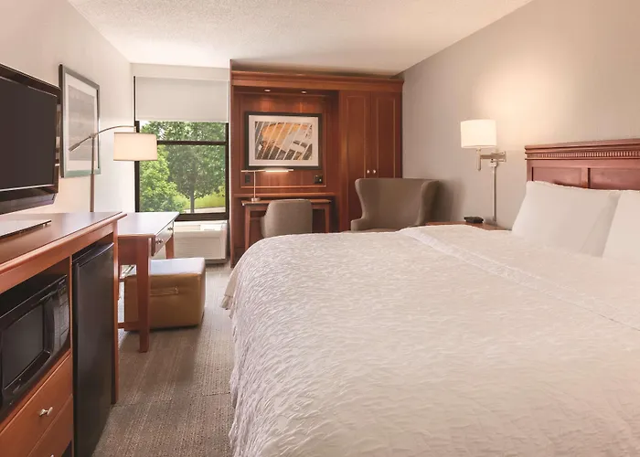 Hampton Inn Des Moines-Airport