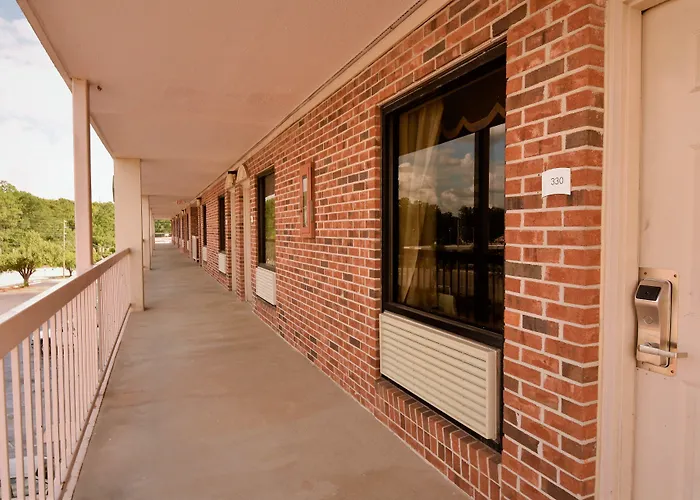 Rodeway Inn Harbison Area Columbia