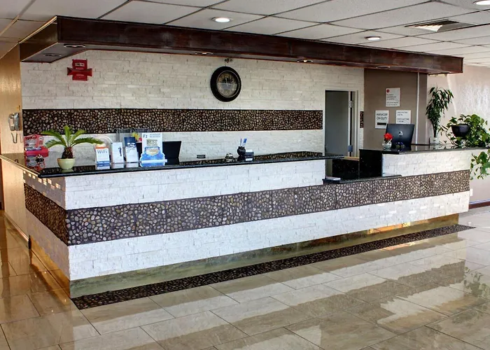 Ramada By Wyndham Grand Junction Hotel