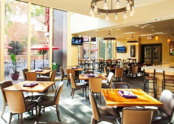 Doubletree By Hilton New Orleans Hotel