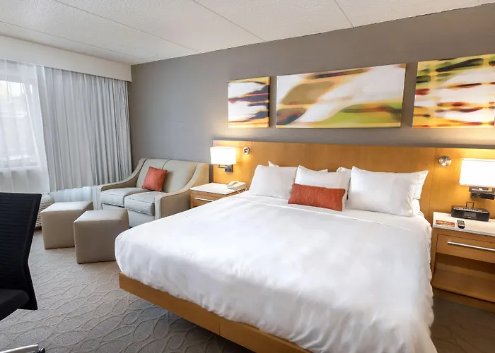 Delta Hotels By Marriott Utica