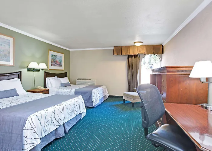 Days Inn By Wyndham San Jose Convention Center