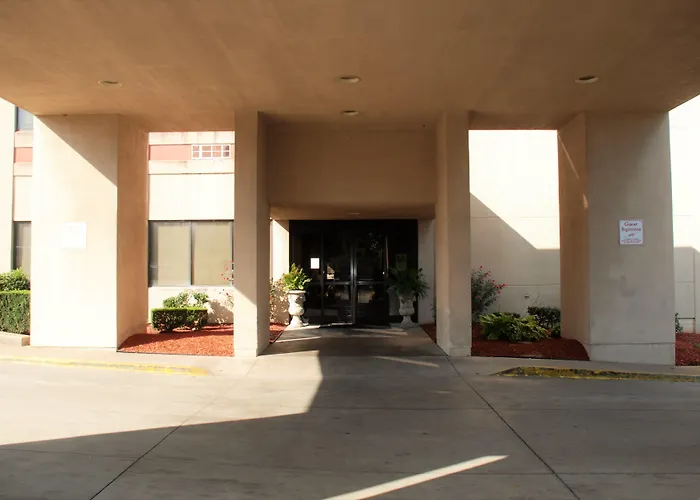 Clarksville City Center Hotels