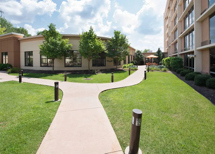 Courtyard By Marriott Canton North Canton