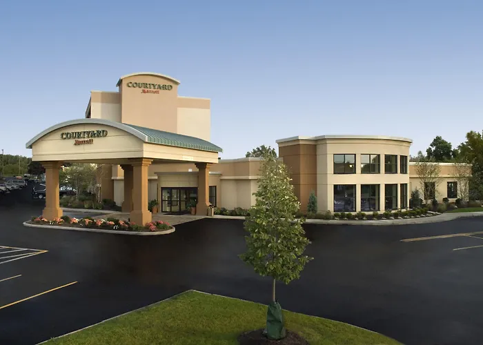 Courtyard By Marriott Canton North Canton