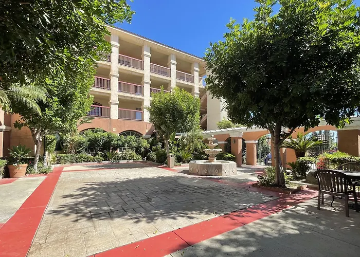 South El Monte Hotels