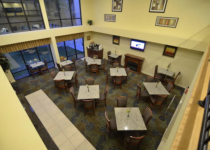 Jonesville Hotels