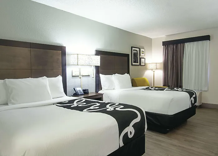 La Quinta Inn By Wyndham West Palm Beach - Florida Turnpike Century Village 