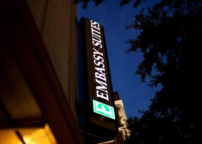 Embassy Suites By Hilton Fort Worth Downtown