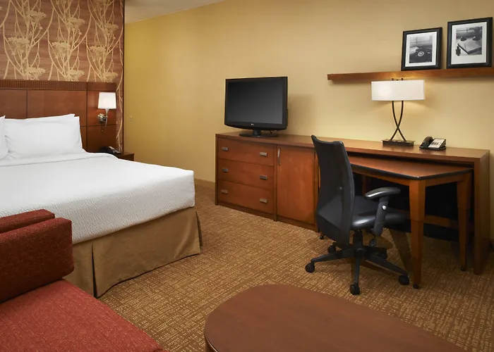 Oakbrook Terrace Hotels