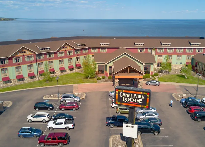 Canal Park Lodge