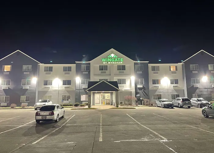 Wingate By Wyndham Marion Hotel