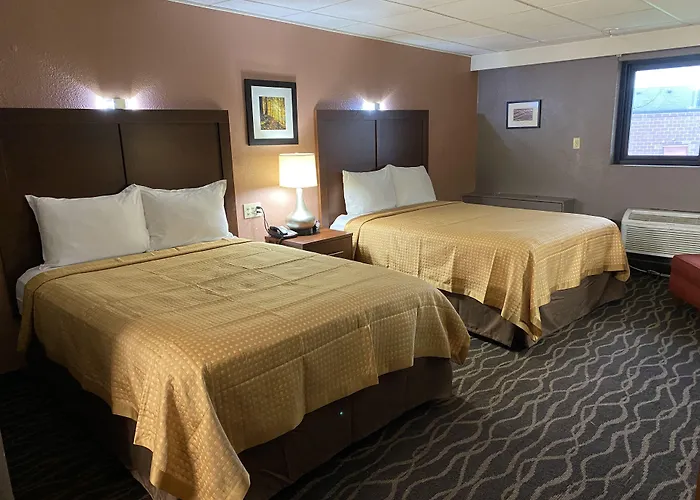 North Randall Hotels