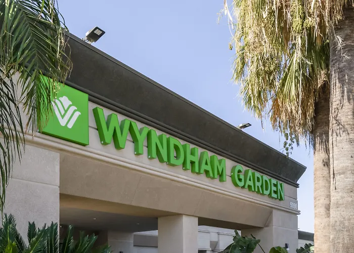 Wyndham Garden Fresno Yosemite Airport Hotel