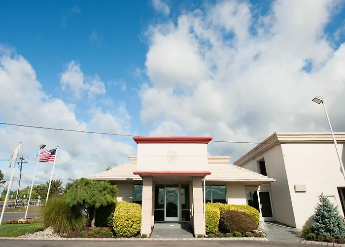 South Plainfield Hotels