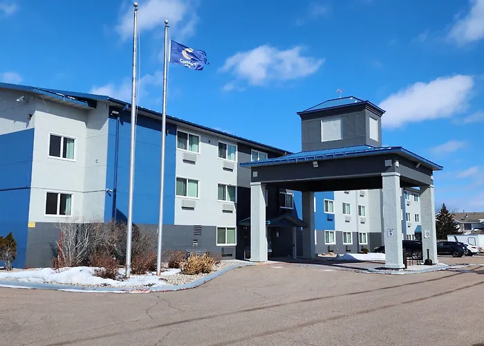 Comfort Inn & Suites Shakopee Downtown Area