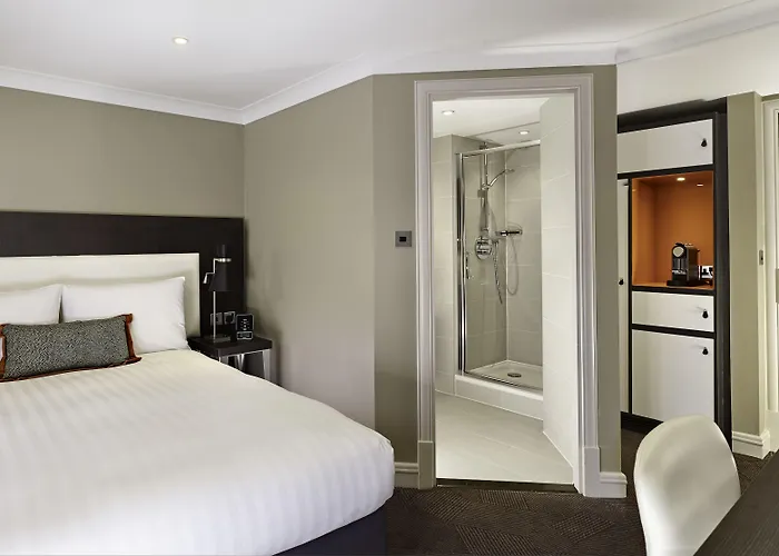 Hotel Doubletree By Hilton London Ealing