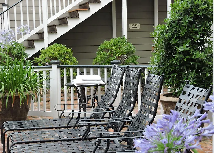 New Orleans Courtyard Hotel By The French Quarter