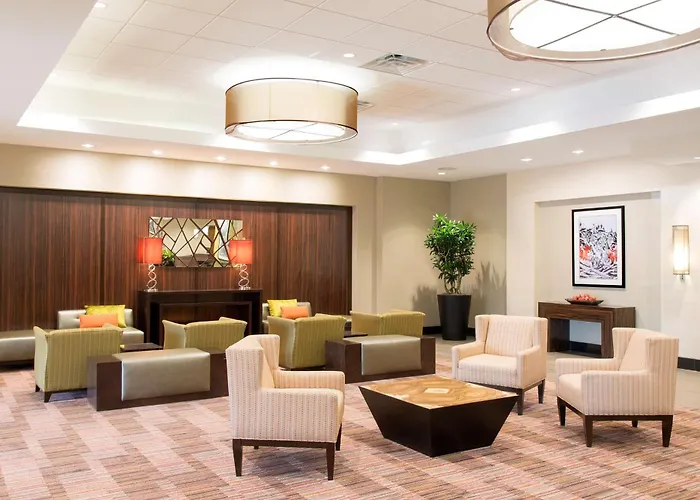 Doubletree By Hilton Hotel Grand Rapids Airport Cascade