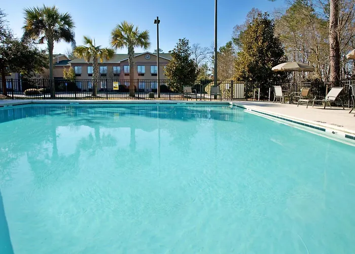 Moncks Corner Hotels
