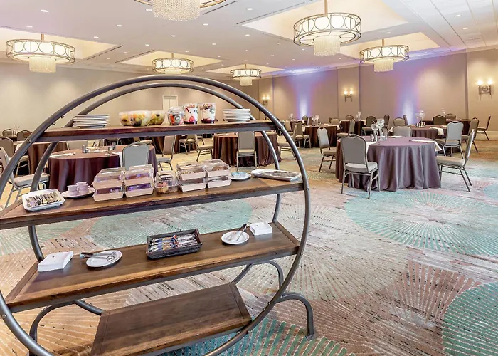Luxury Hotels in Addison