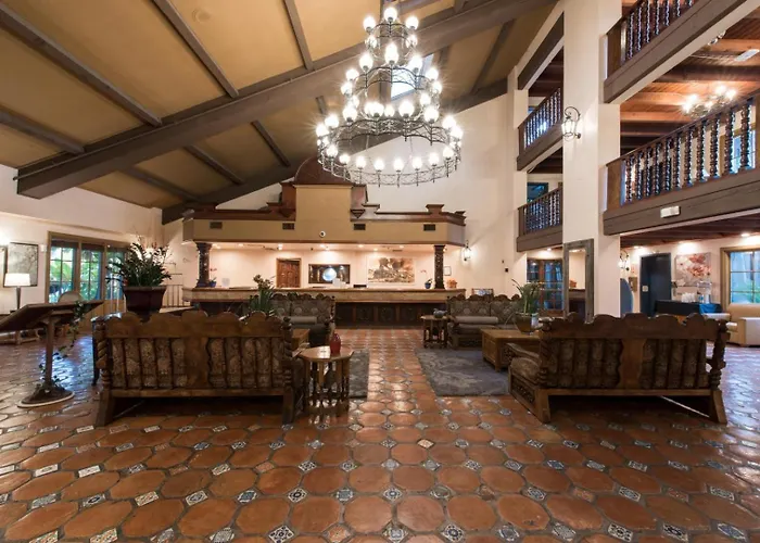 Covina Hotels