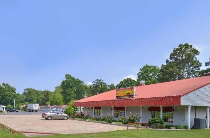 Winnsboro Hotels