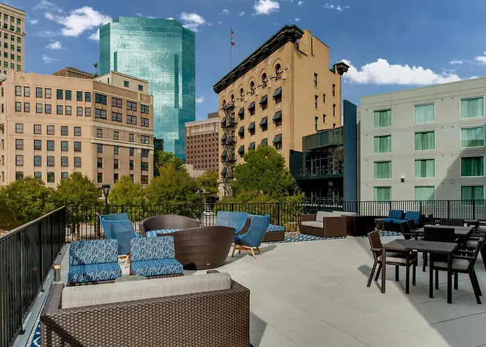Fairfield Inn & Suites Fort Worth Downtown/Convention Center