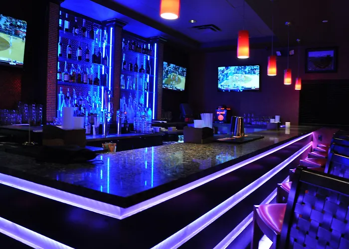 Lux Hotel & Spa Arlington