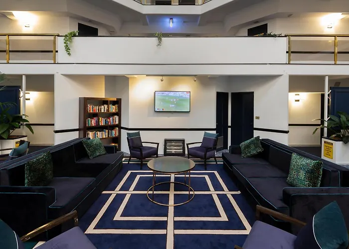 Canberra Hotels