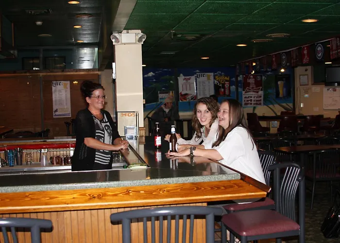 Gladstone Inn And Suites Jamestown