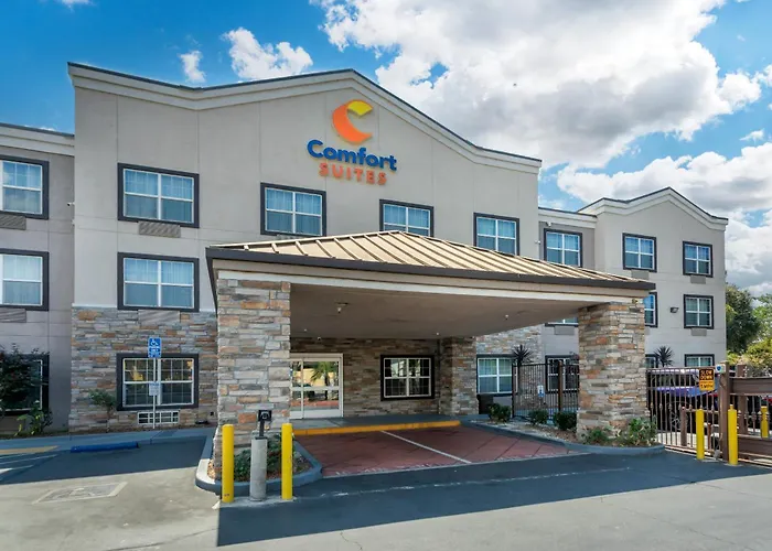 Comfort Suites Downtown Sacramento