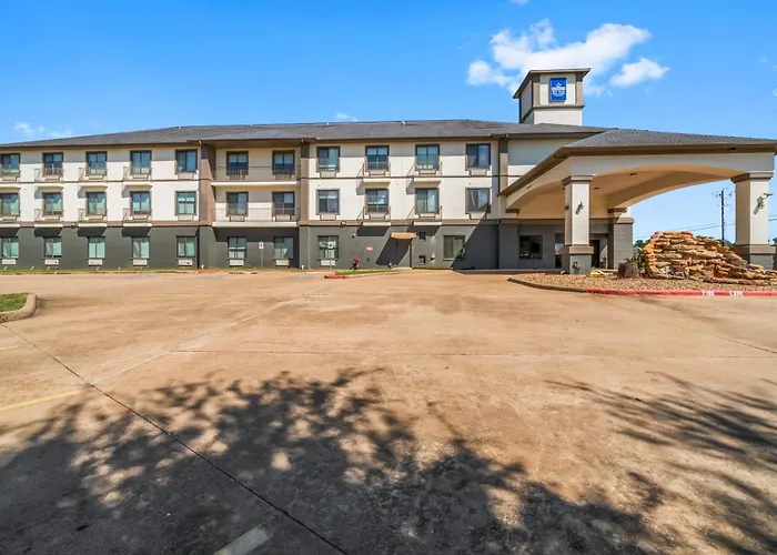 Livingston Hotels