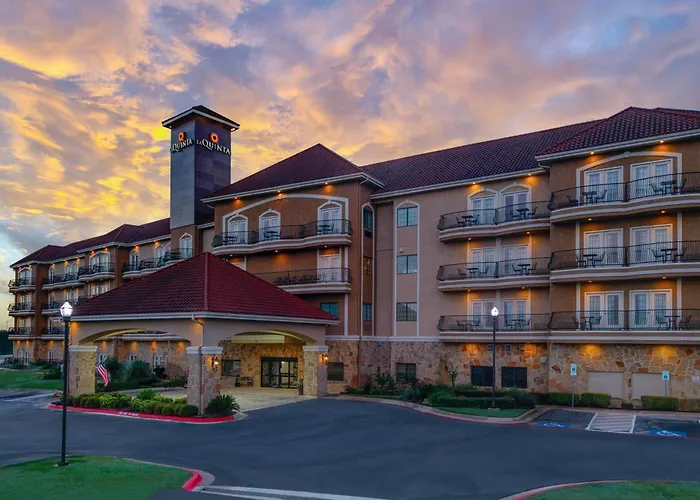La Quinta By Wyndham Marble Falls