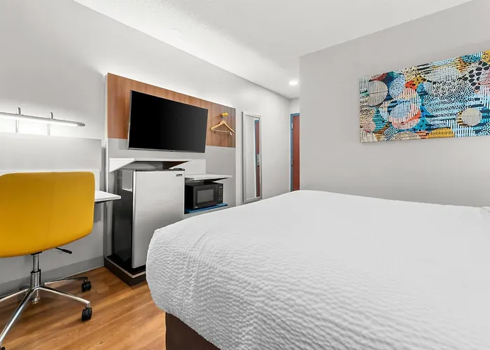 Microtel Inn And Suites - Salisbury