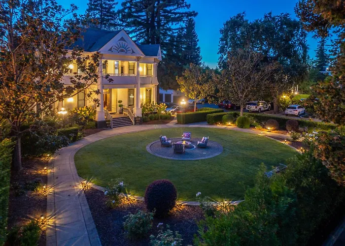 White House Napa Hotel