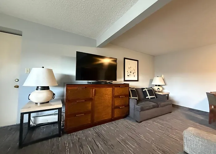Snowshoe Motel Frisco