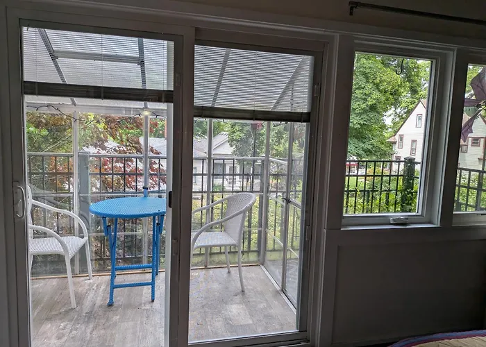 Ann Arbor Bed And Breakfast