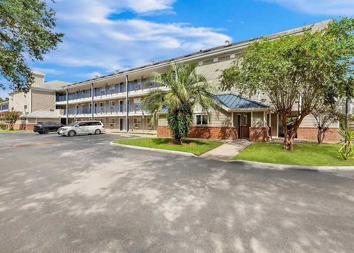 Birch Hill Suites - Lakeland