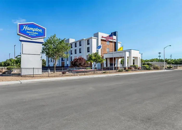 Hampton Inn & Suites Farmington