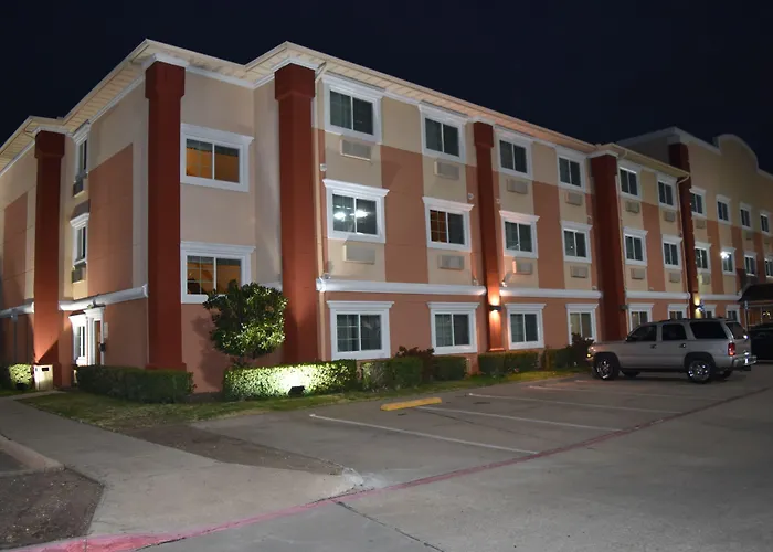 Baymont By Wyndham Dallas/ Love Field