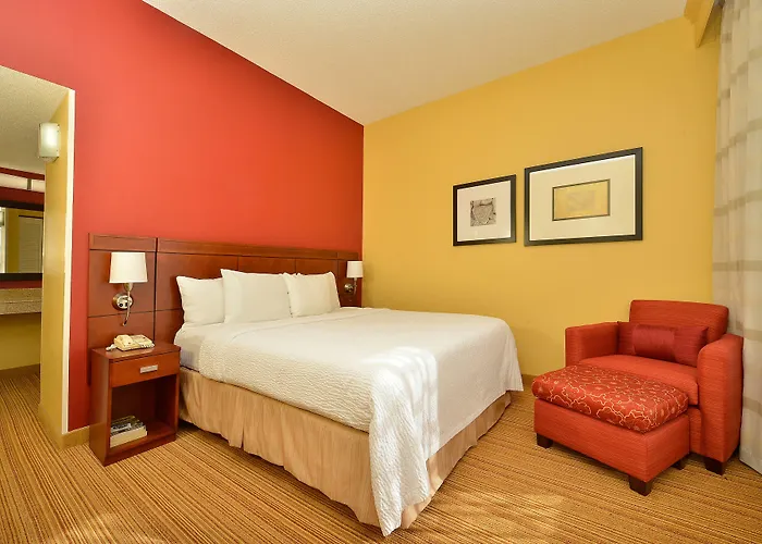 Courtyard By Marriott Bentonville