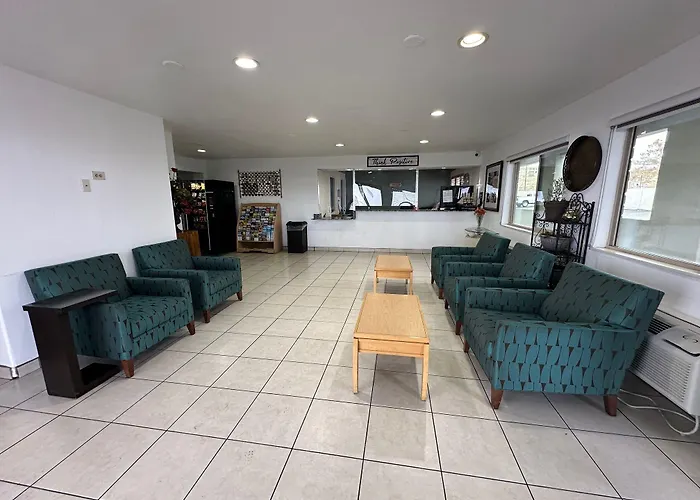 Desert Sands Inn & Suites Albuquerque