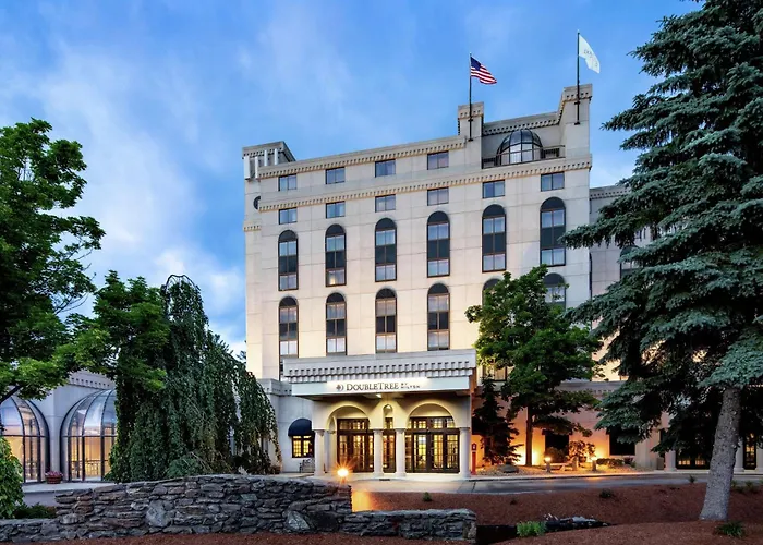 Doubletree By Hilton Nashua Hotel